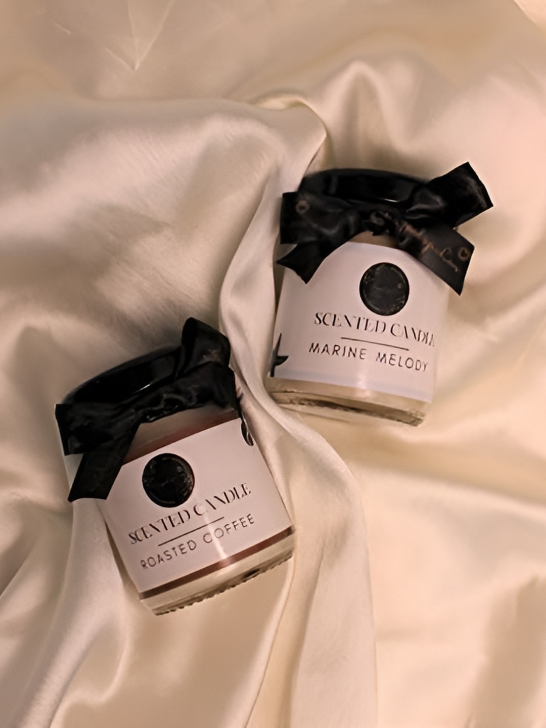 

Wrapped up Love White 2 Pieces Scented Jar Candles