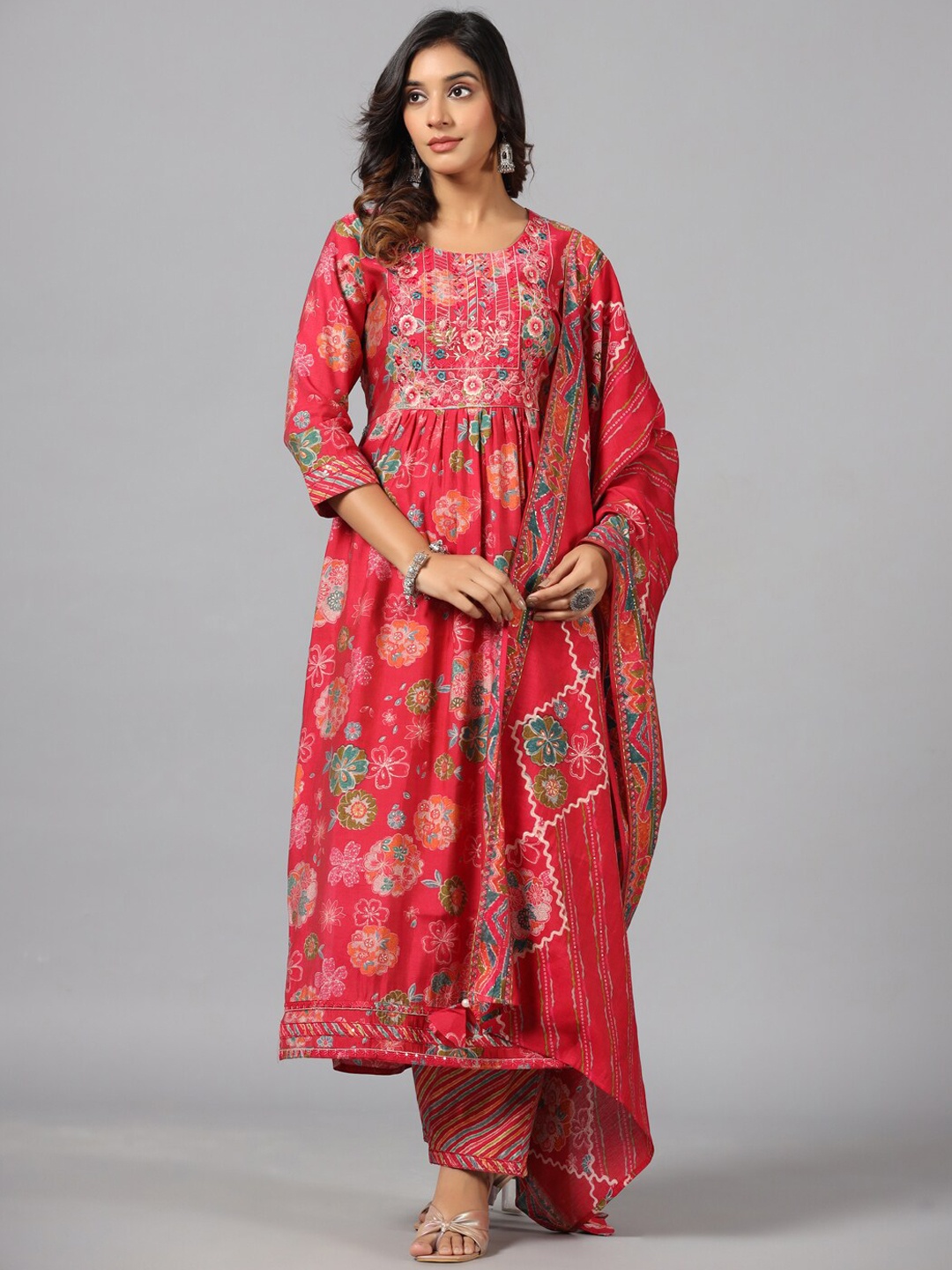 

Amchoor Floral Printed Thread Work Detailed Pleated A-Line Kurta & Trouser With Dupatta, Magenta