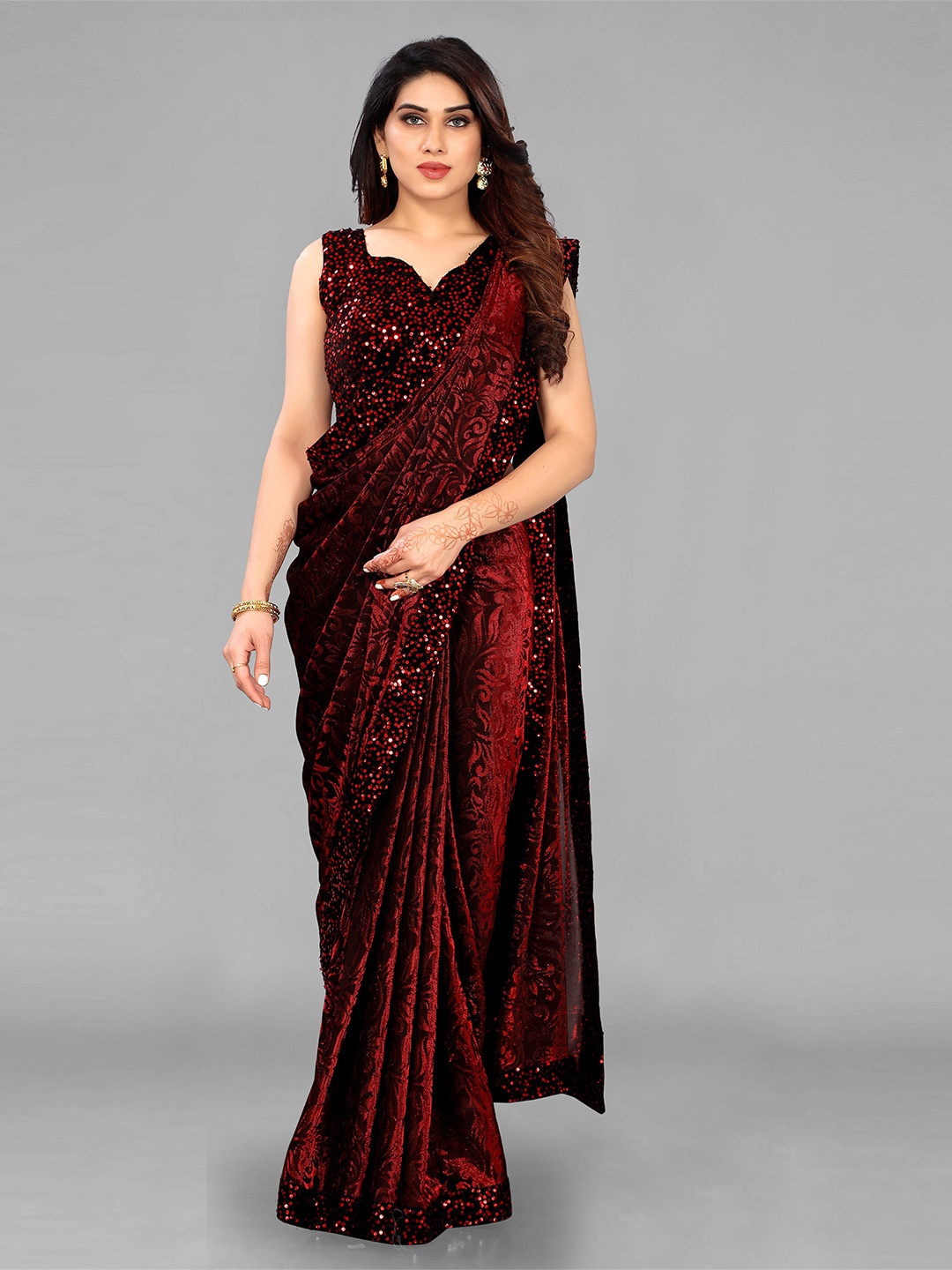 

ISHA TRADE Floral Saree, Red