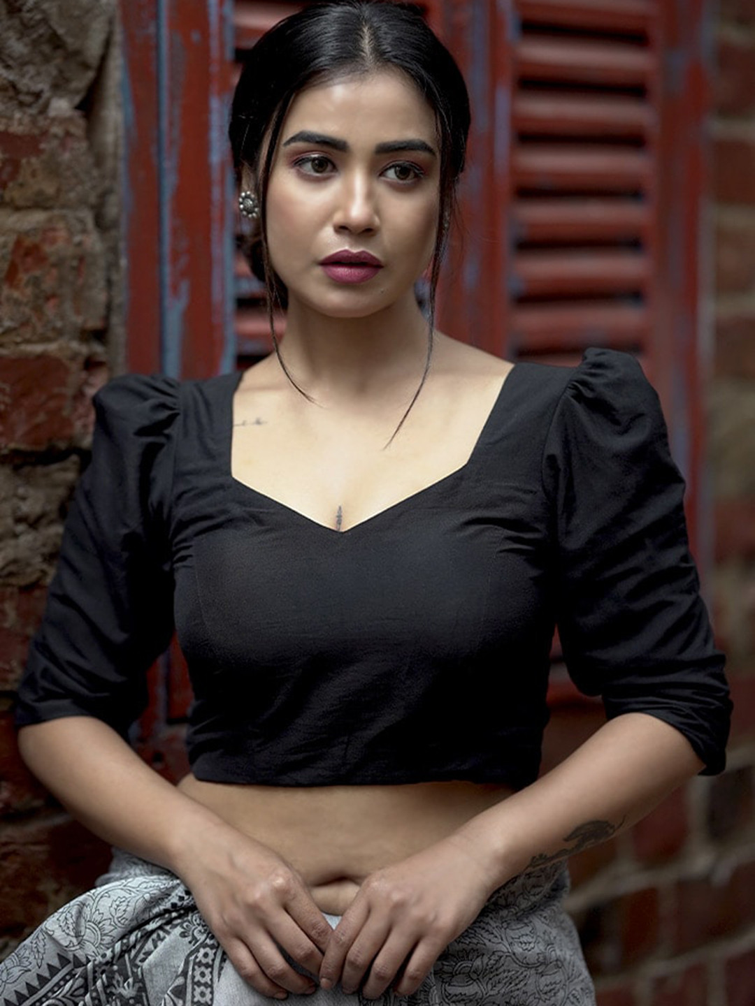 

AllSilks Sweetheart Neck Padded Cotton Silk Saree Blouse, Black