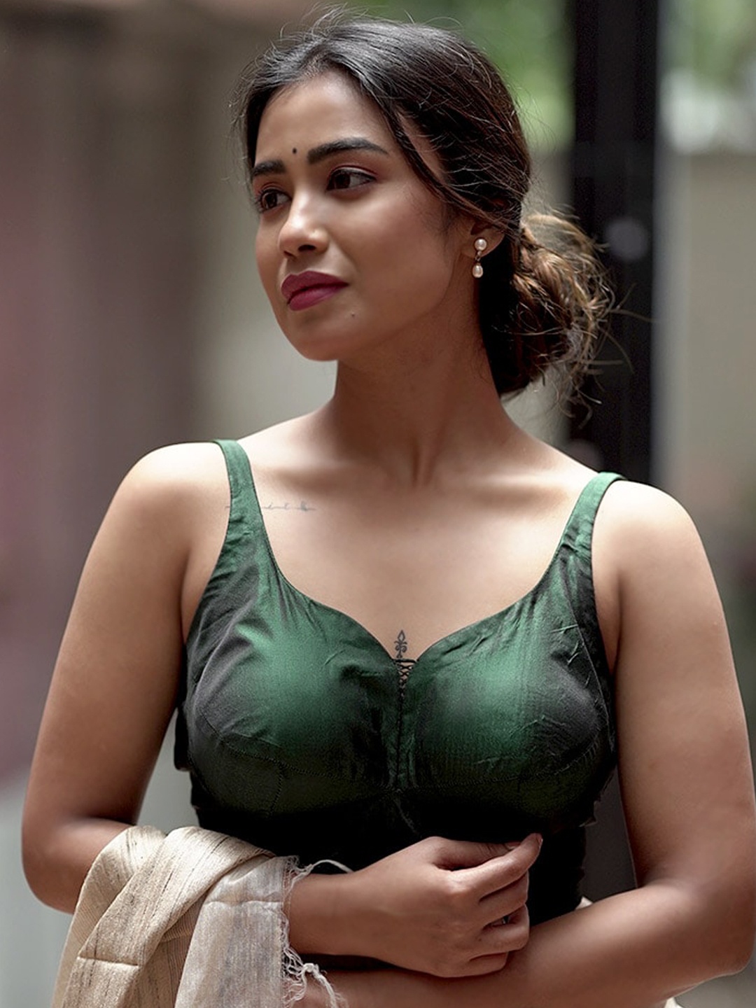 

AllSilks Sweetheart Neck Padded Silk Designer Saree Blouse, Green