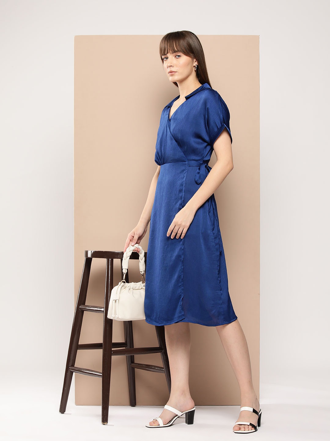 

Chemistry Waist Tie-Up Wrap Dress, Blue