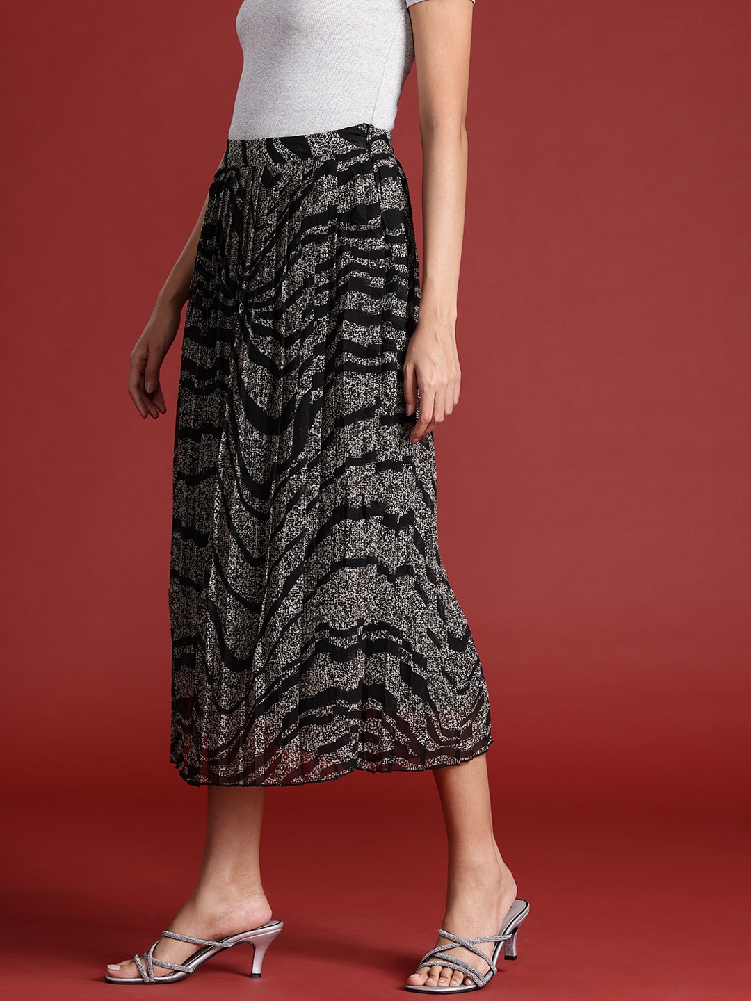 

all about you Printed Accordion Pleated Midi Flared Skirt, Black