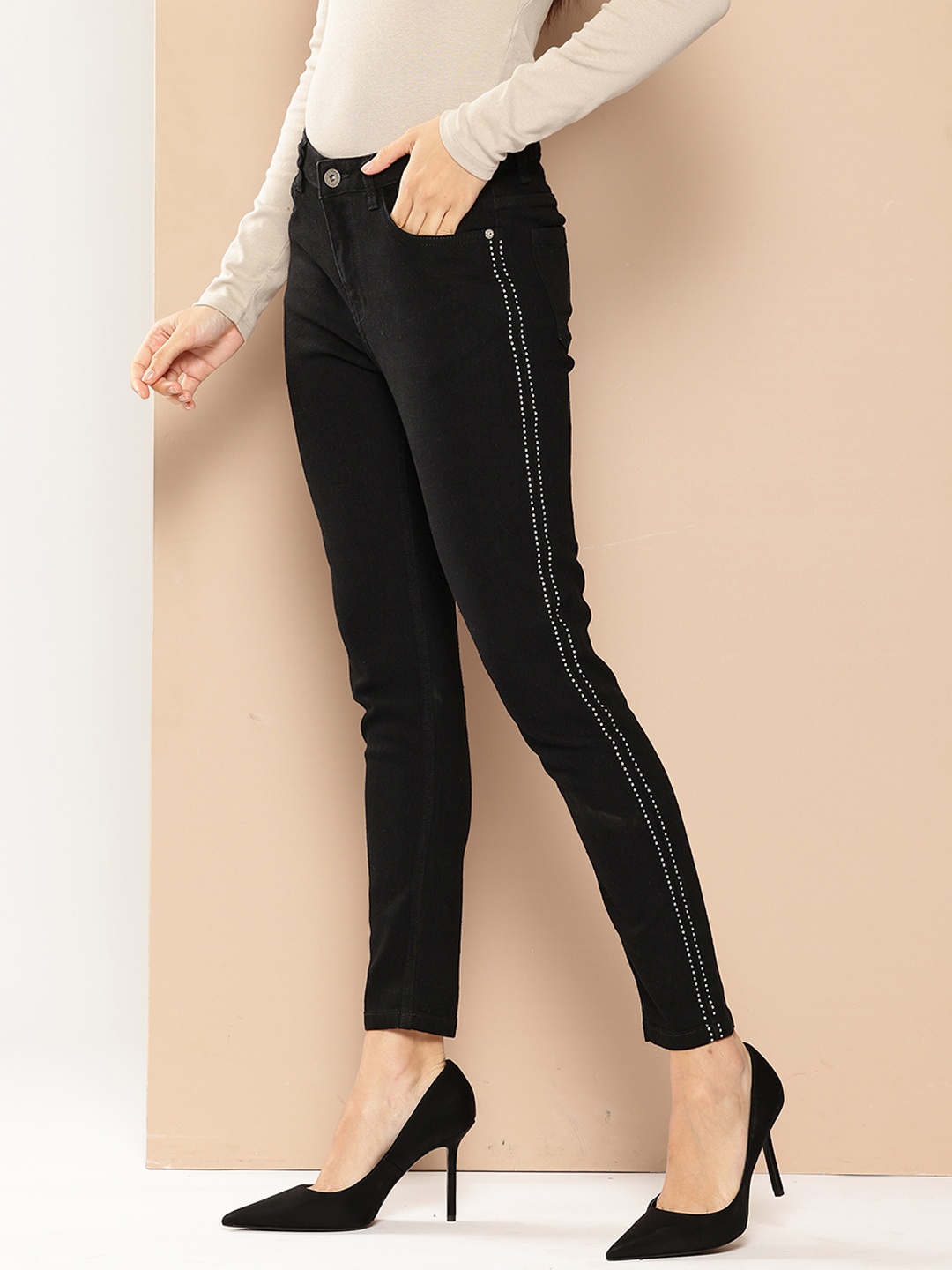 

Chemistry Women Skinny Fit High-Rise Embellished Jeans, Black
