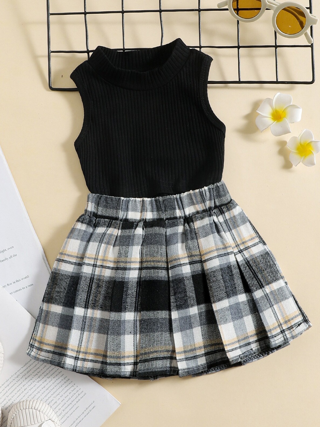 

INCLUD Girls Ribbed Top With Checked Pleated Skirt, Black