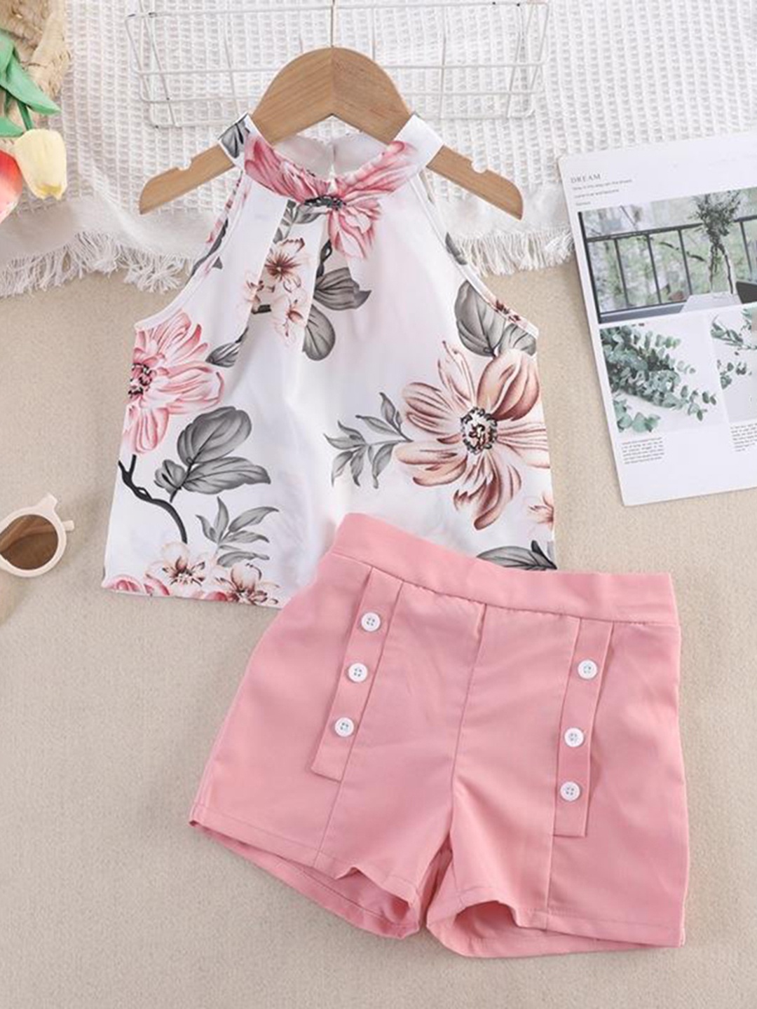 

INCLUD Girls Pink Top with Shorts