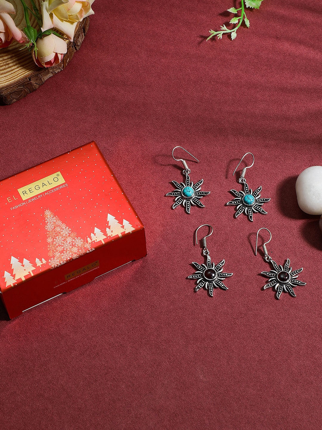 

EL REGALO Set of 2 Drop Earrings, Silver