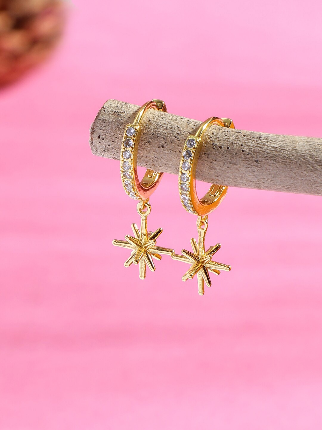 

EL REGALO Studded Contemporary Drop Earrings, Gold