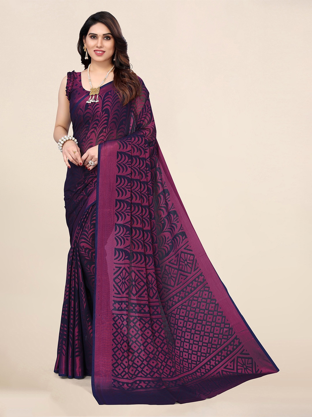 

Winza Designer Ethnic Motifs Printed Poly Chiffon Saree, Navy blue