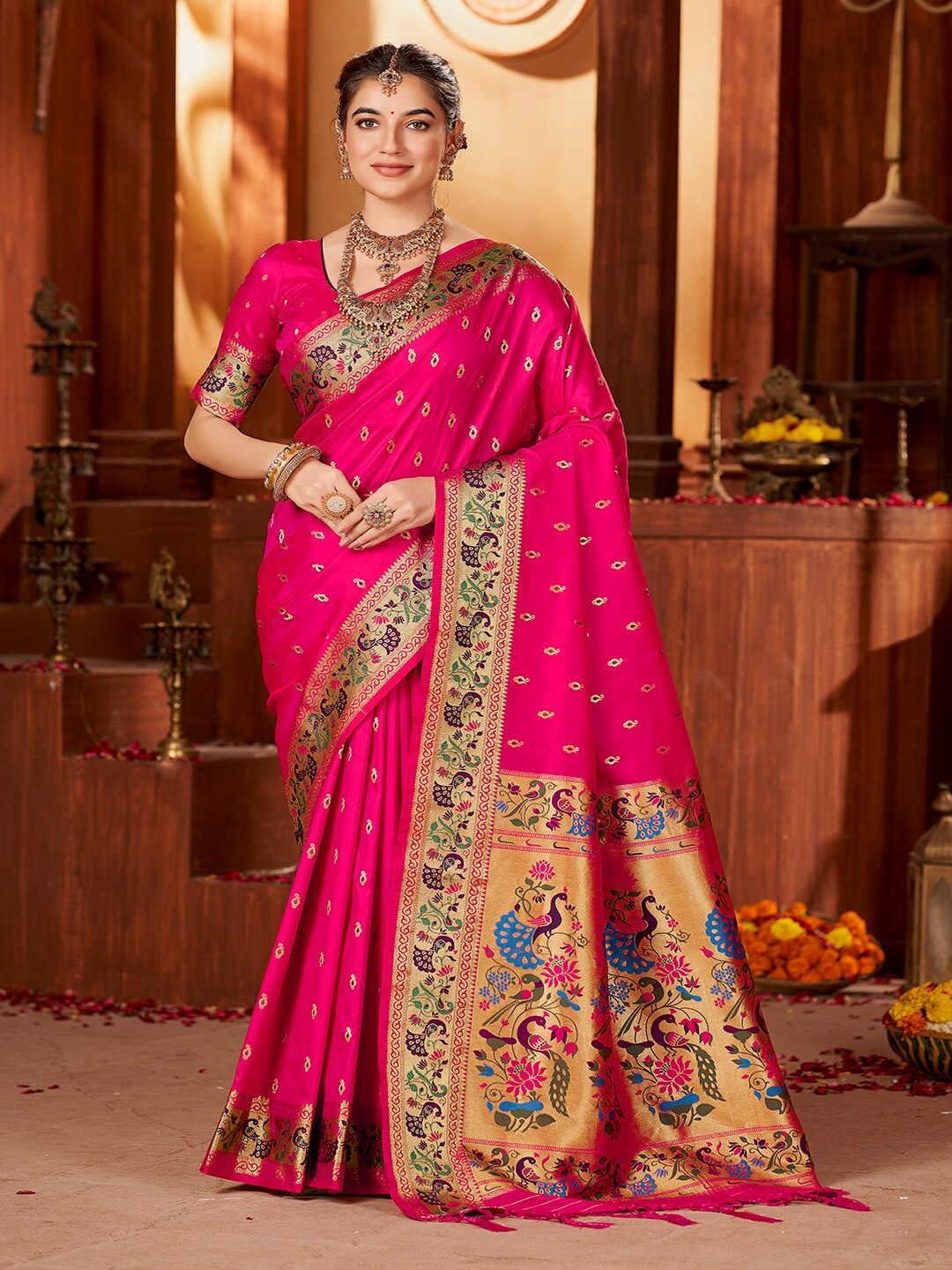 

Kalapushpi Silk Blend Paithani Saree, Pink