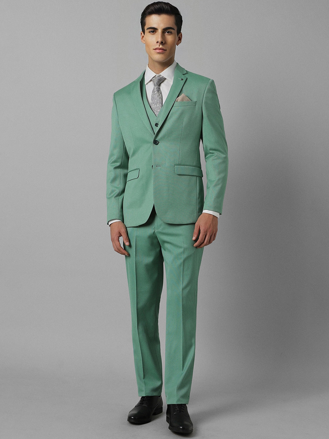 

Louis Philippe Slim-Fit Single-Breasted Three-Piece Suit, Green