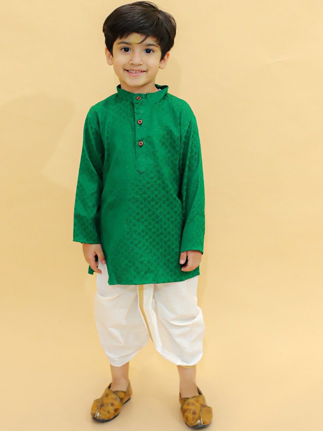 

BAESD Boys Ethnic Motifs Band Collar Long Sleeves Regular Kurta With Dhoti Pants, Green