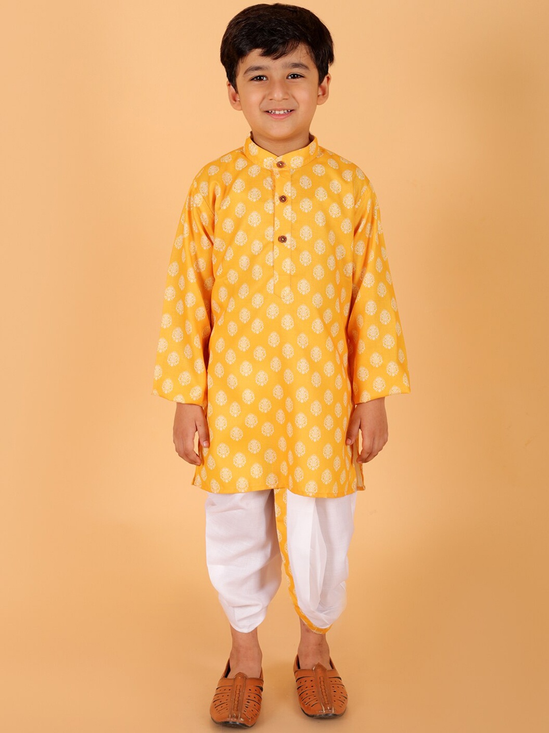 

BAESD Boys Paisley Printed Band Collar Long Sleeves Regular Kurta With Dhoti Pants, Yellow