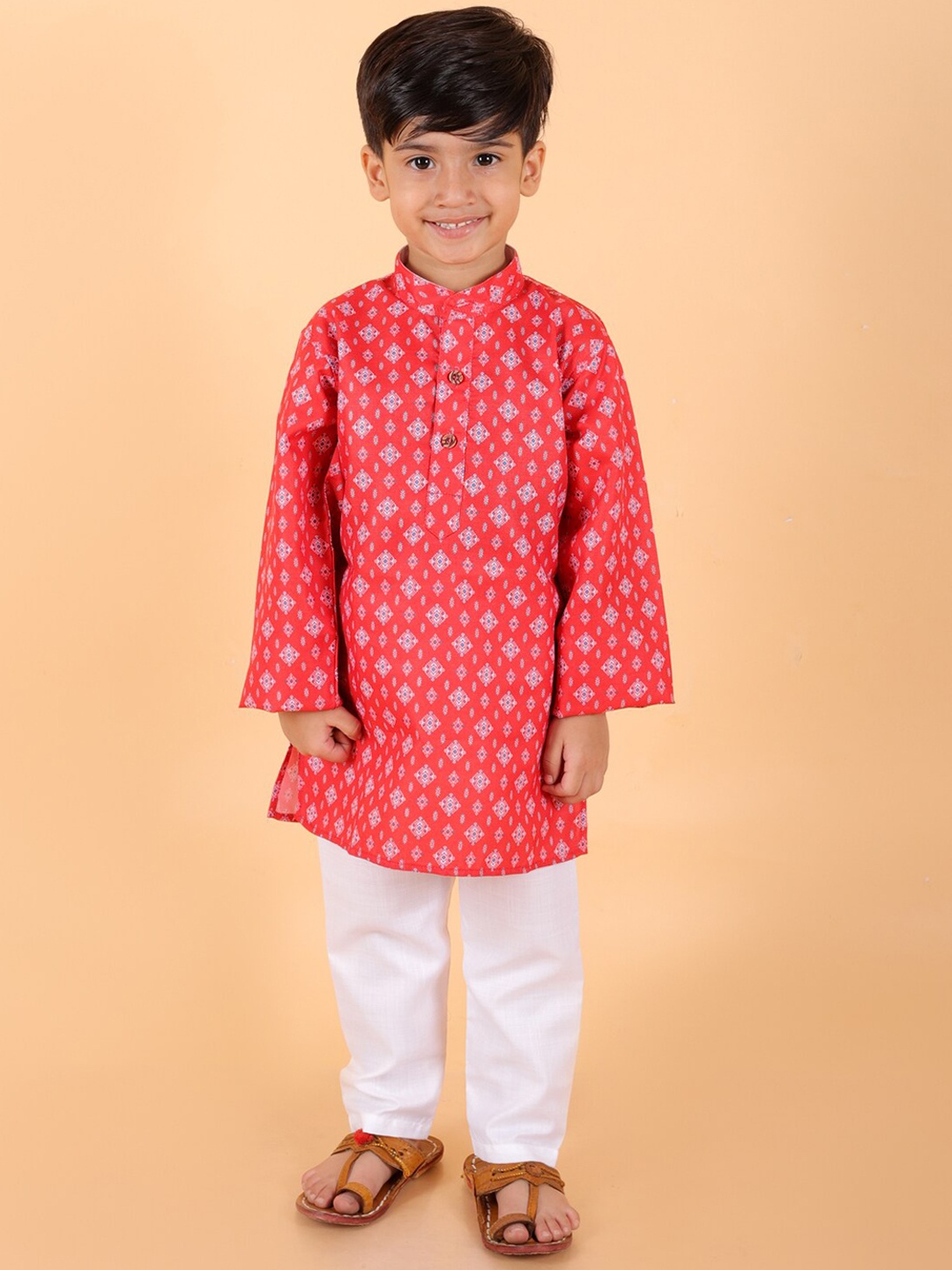 

BAESD Boys Ethnic Motifs Printed Mandarin Collar Kurta With Pyjamas, Red