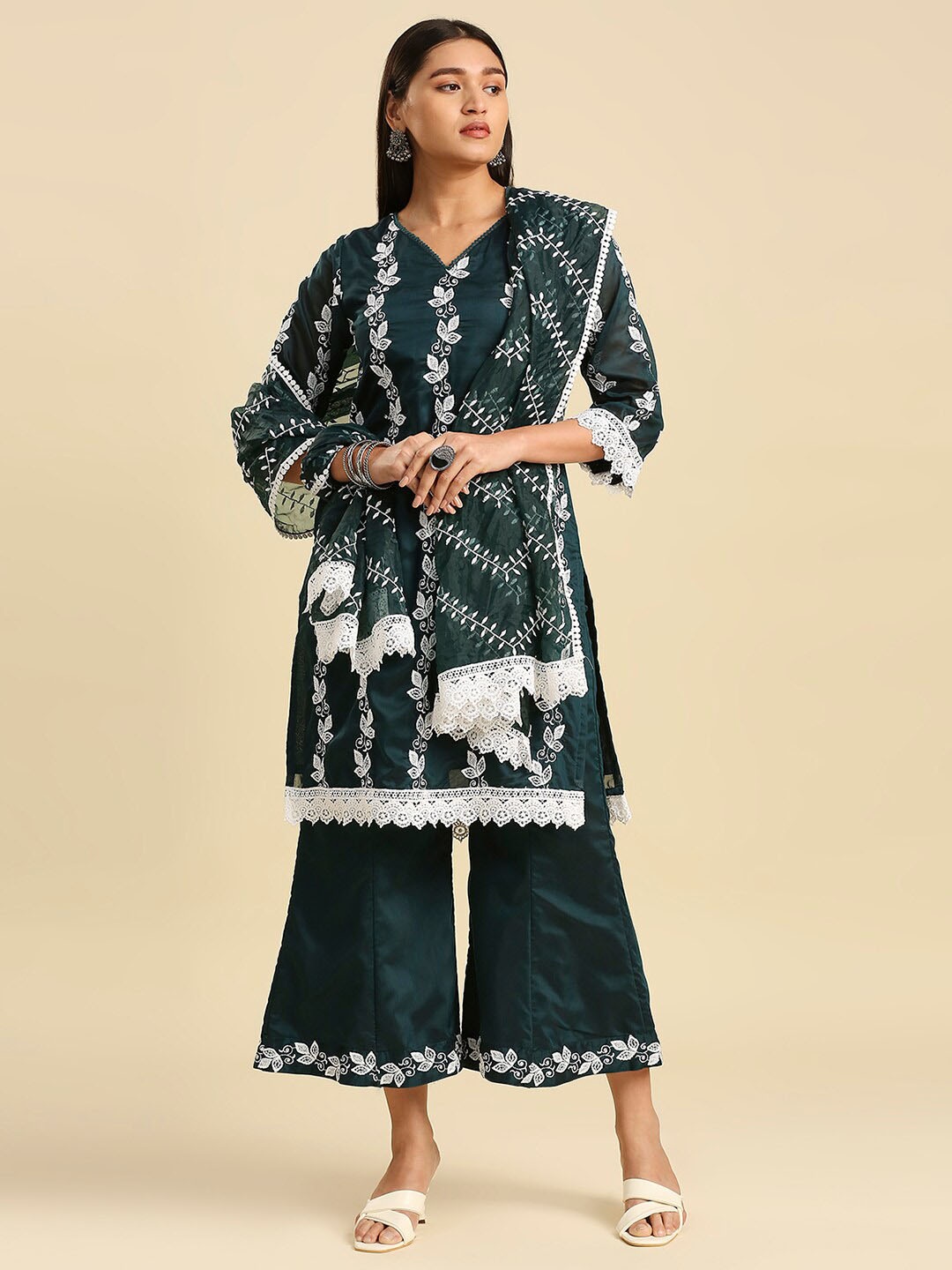 

Hakoba Ethnic Motifs Embroidered Kurta With Palazzo & Dupatta, Green