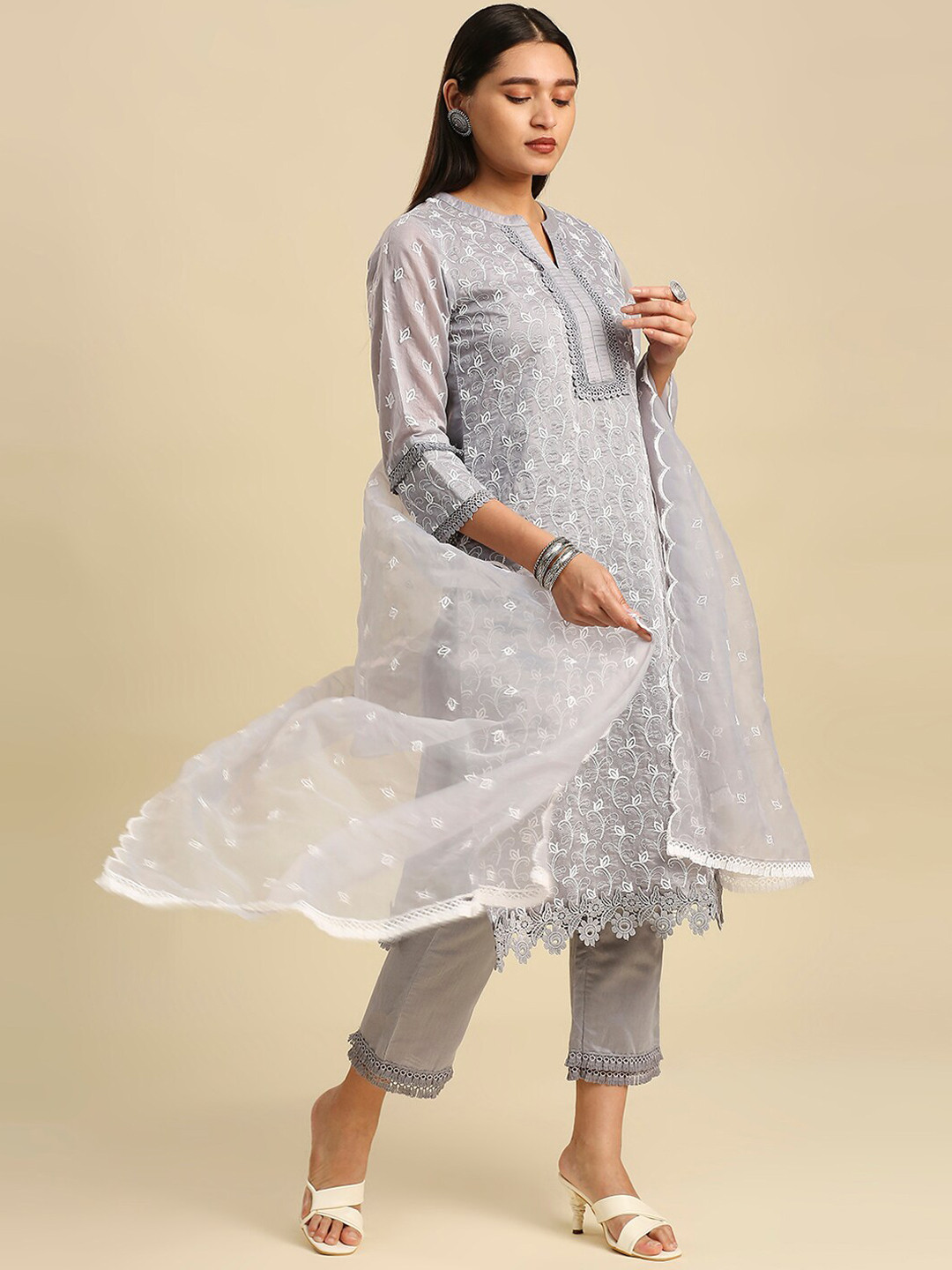 

Hakoba Floral Embroidered Chanderi Silk Kurta With Trouser & Dupatta, Grey