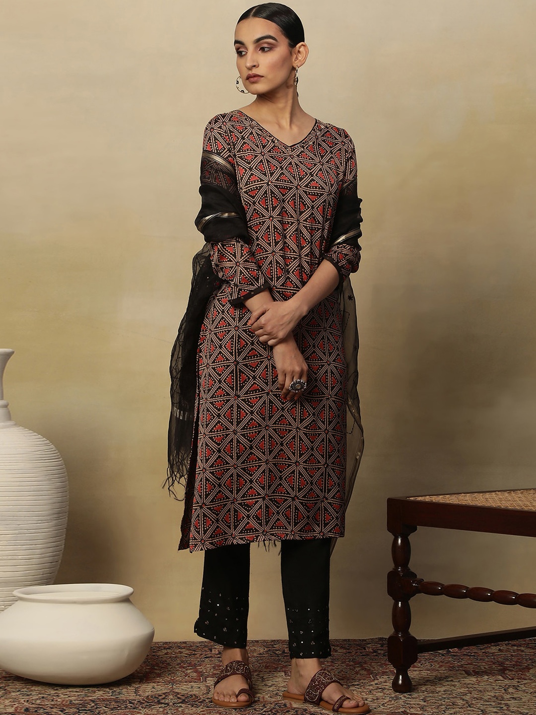 

W Brown Ethnic Motifs Printed Thread Work Kurta