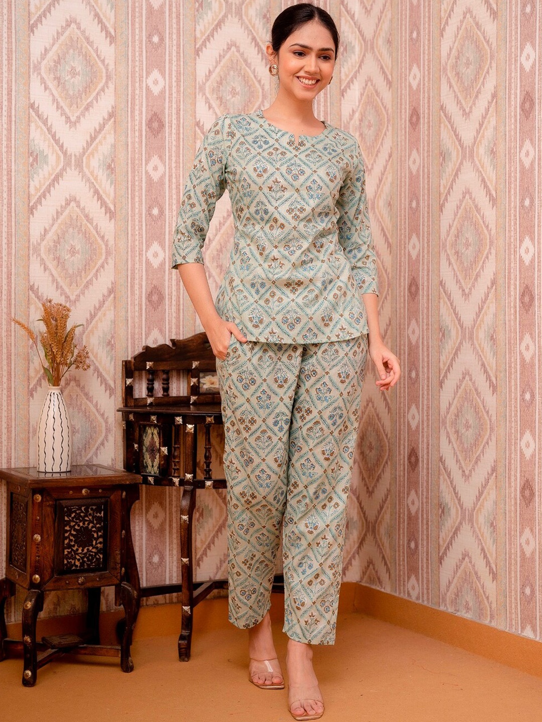 

Prakhya Ethnic Motifs Printed Top And Trousers, Cream