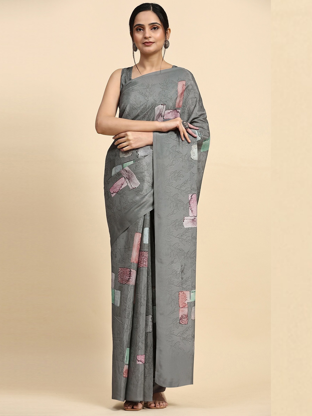 

RACHNA Floral Printed Satin Saree, Charcoal