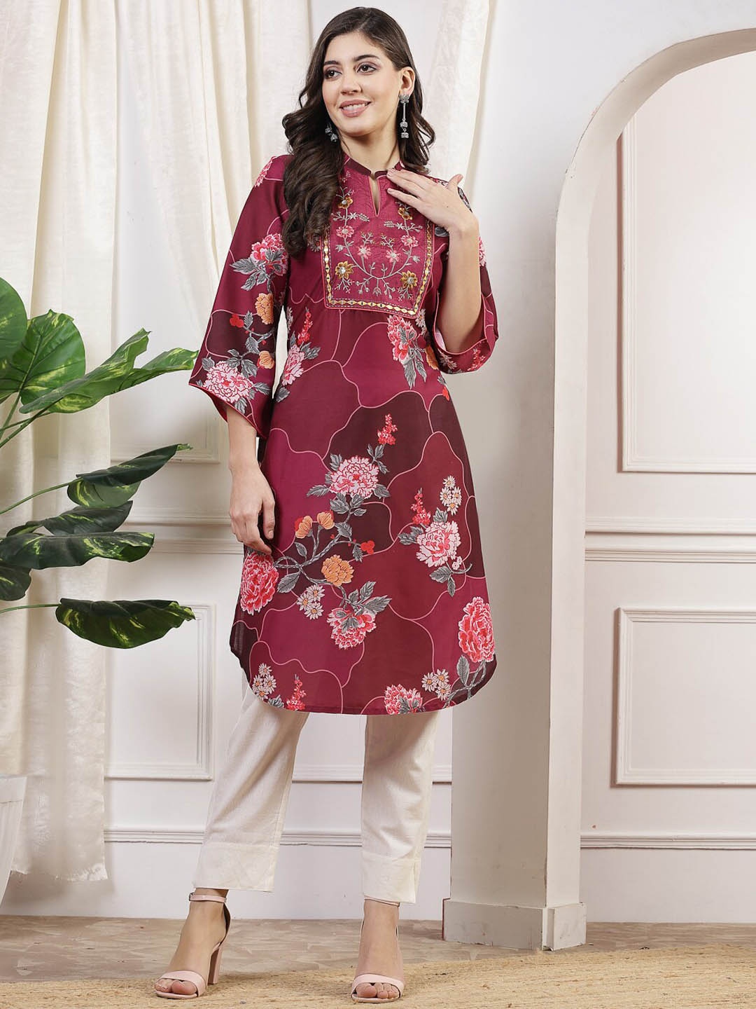 

Nayam By Lakshita Floral Printed Mandarin Collar Thread Work Straight Kurta, Magenta