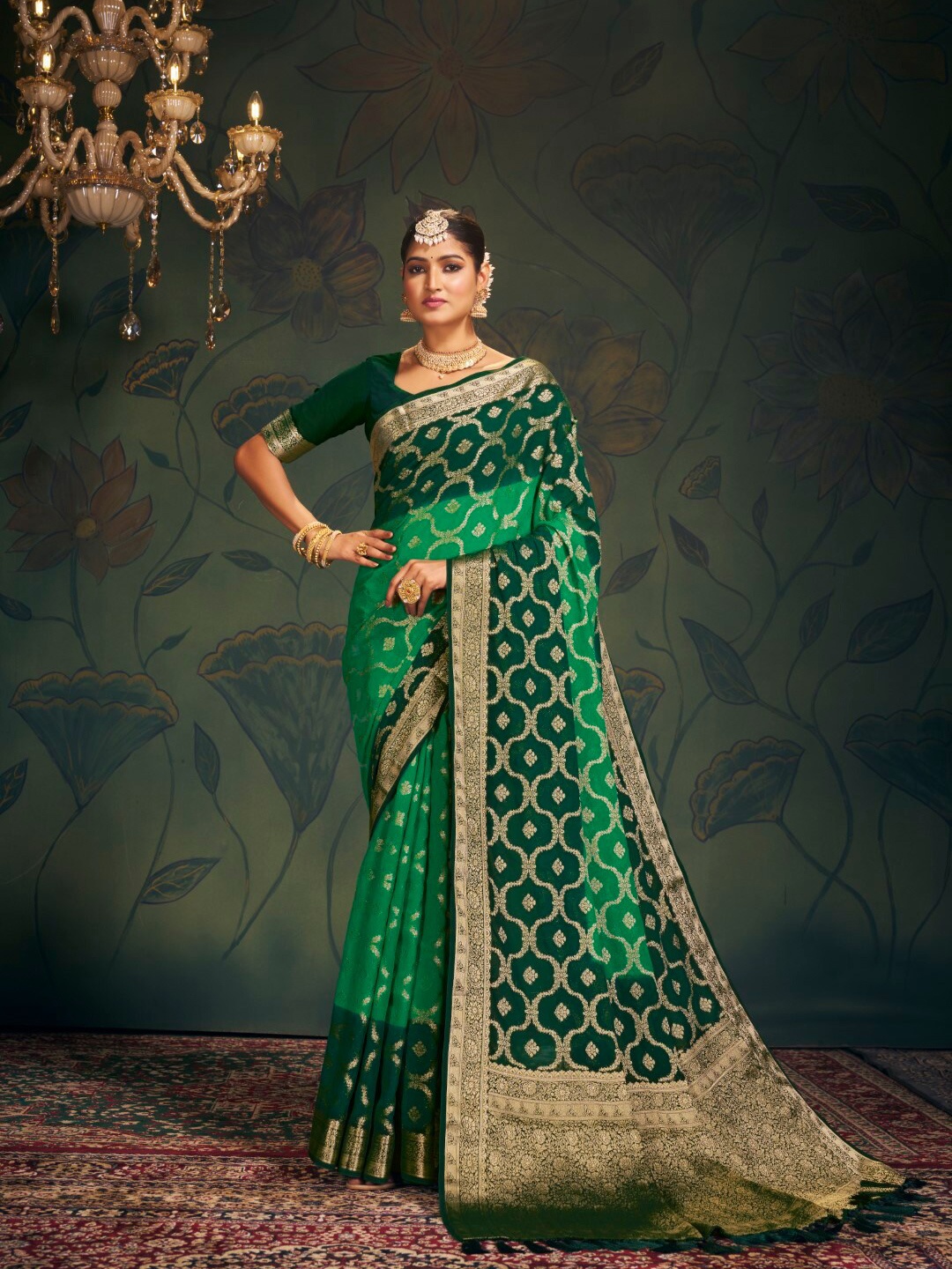 

FLOURIOUS Ethnic Motifs Woven Design Zari Pure Georgette Banarasi Saree, Green