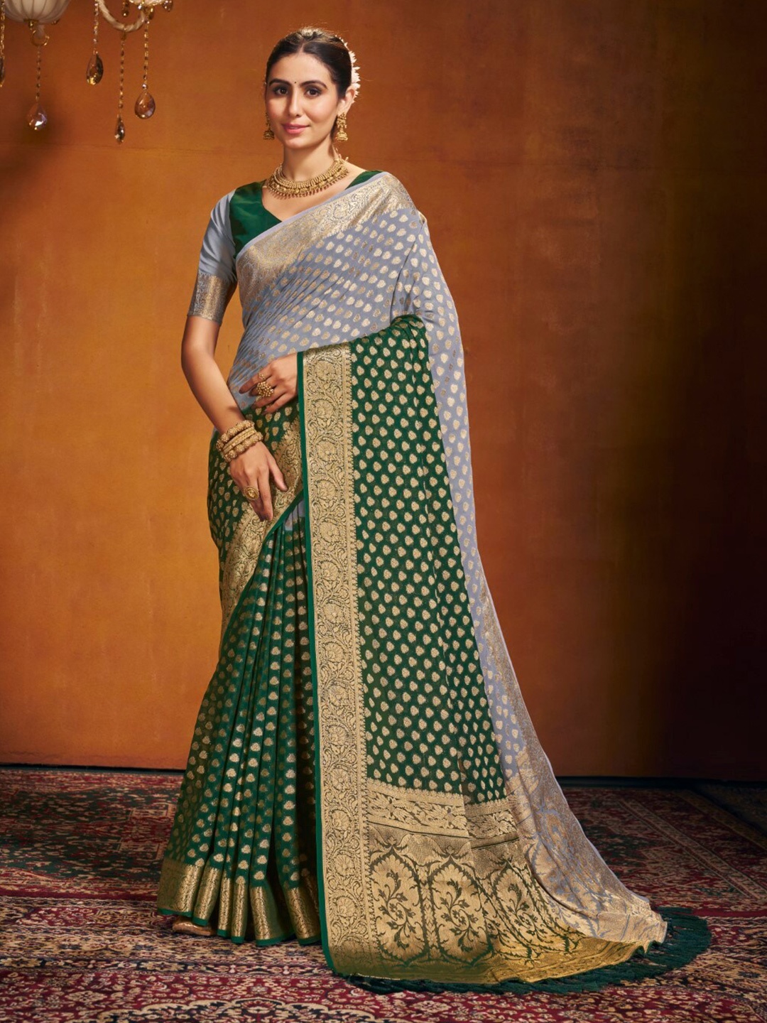 

FLOURIOUS Pure Georgette Woven Design Banarasi Saree, Green