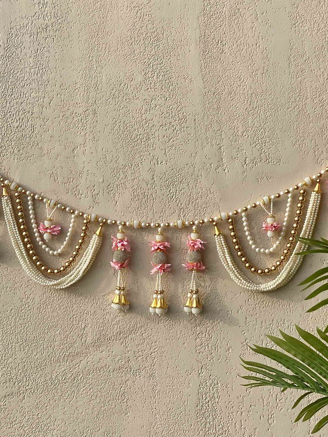 

Mason Home Beige Festive Floral Toran