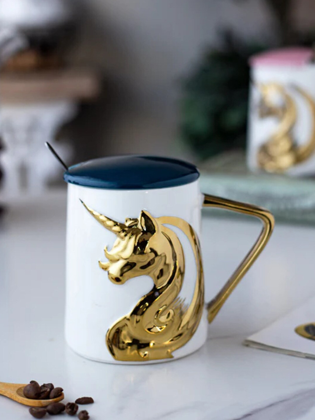 

THEDECORKART White & Golden 3 Pieces Textured Ceramic Mug with Lid & Spoon - 300 ml