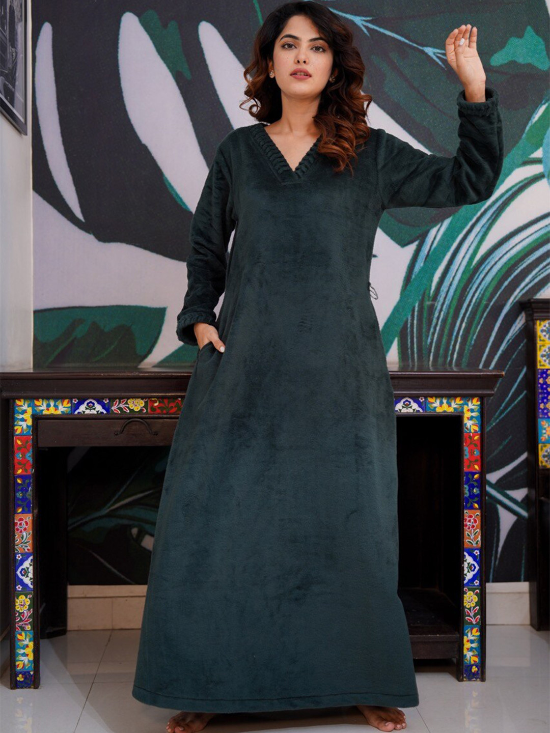 

FEATHERS CLOSET V-Neck Woollen Maxi Lounge Dress, Green