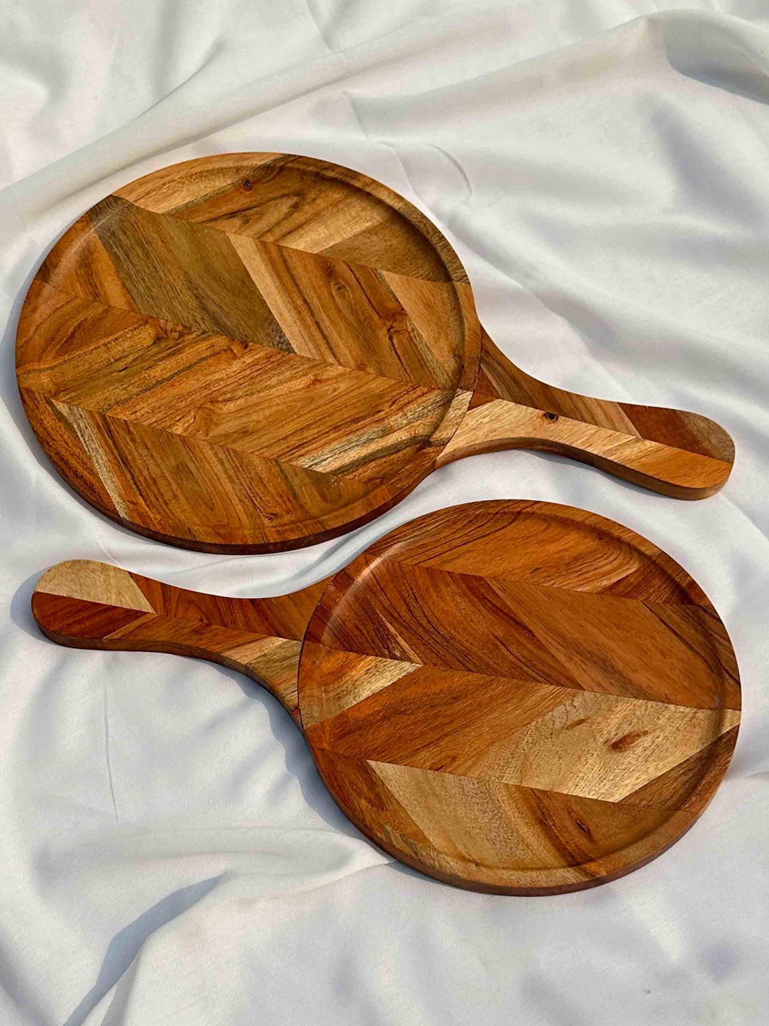 

Mason Home Brown 2 Pieces Wooden Easy to Clean Pizza Platter