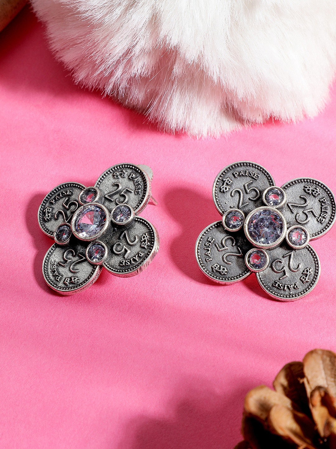 

EL REGALO Stone-Studded Coin Detail Finger Ring, Silver