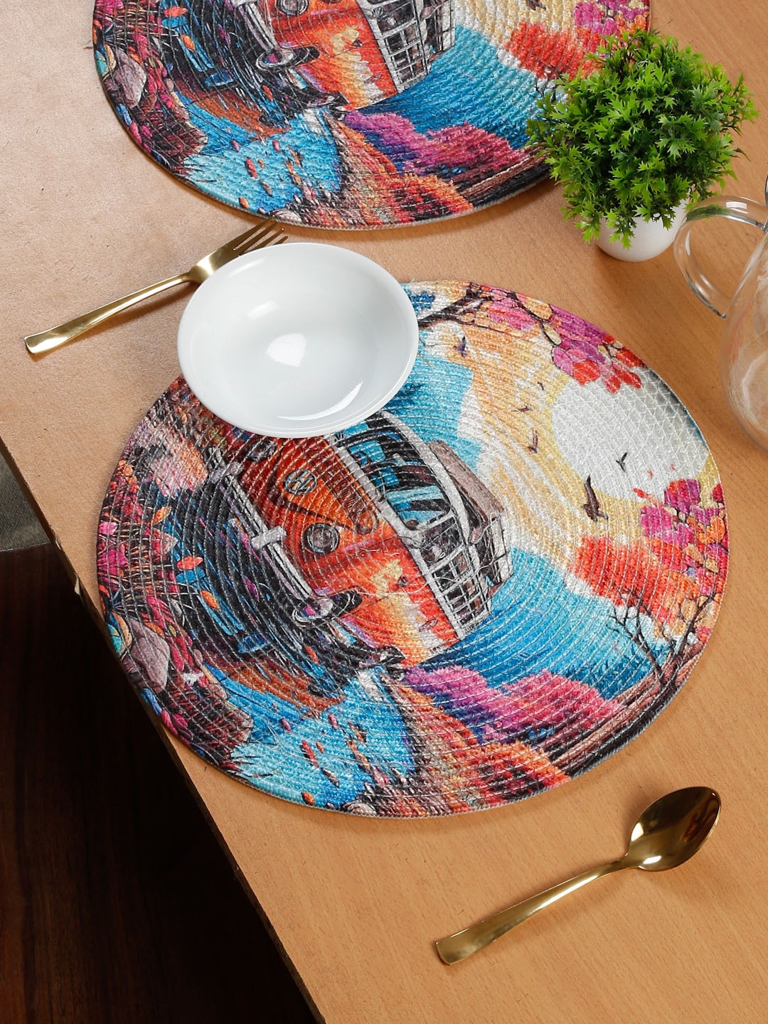 

SOKNACK Blue & Pink 6 Pieces Digital Graphic Printed Round Table Placemats