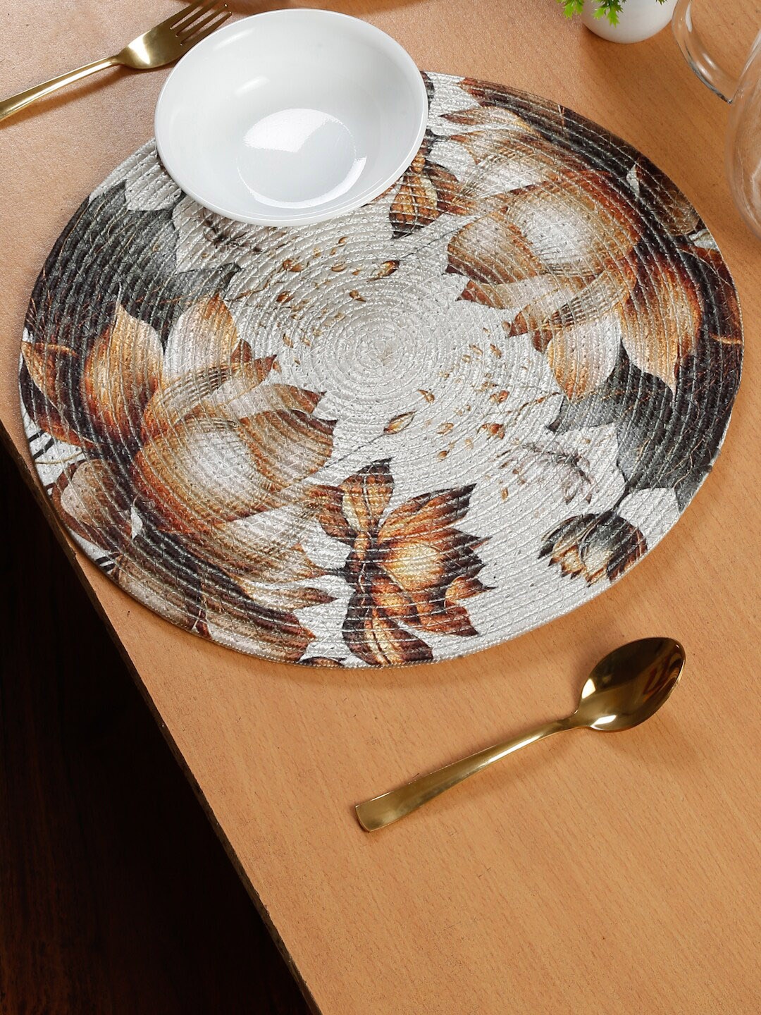 

SOKNACK Brown & Off White Floral Digital Printed Table Placemats