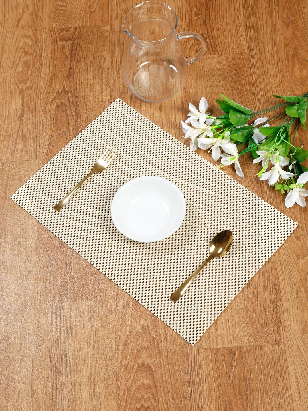 

SOKNACK Cream Textured Rectangle Table Placemats