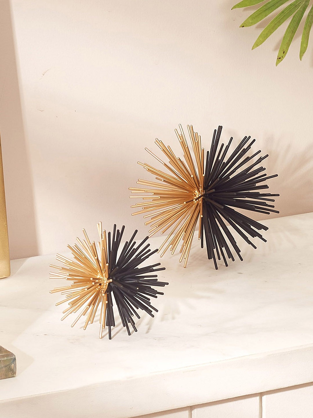 

Mason Home Black & Gold-Toned 2 Pieces Textured Spheres Metal Curio Showpiece