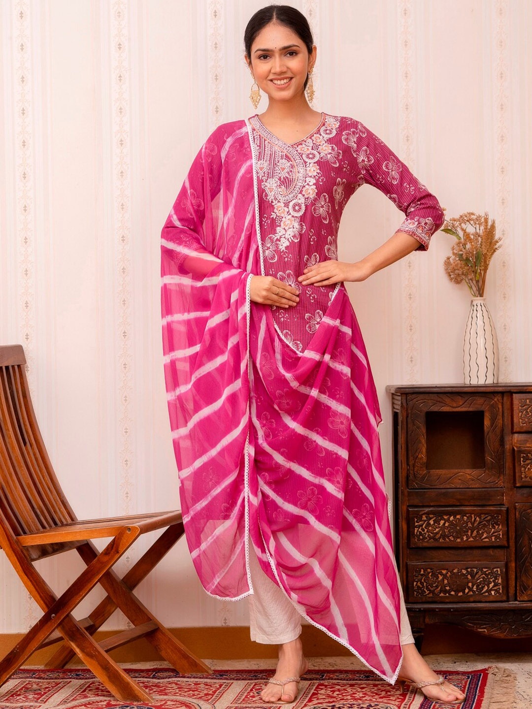 

Prakhya Embroidered Pure Cotton Straight Kurta With Dupatta, Pink