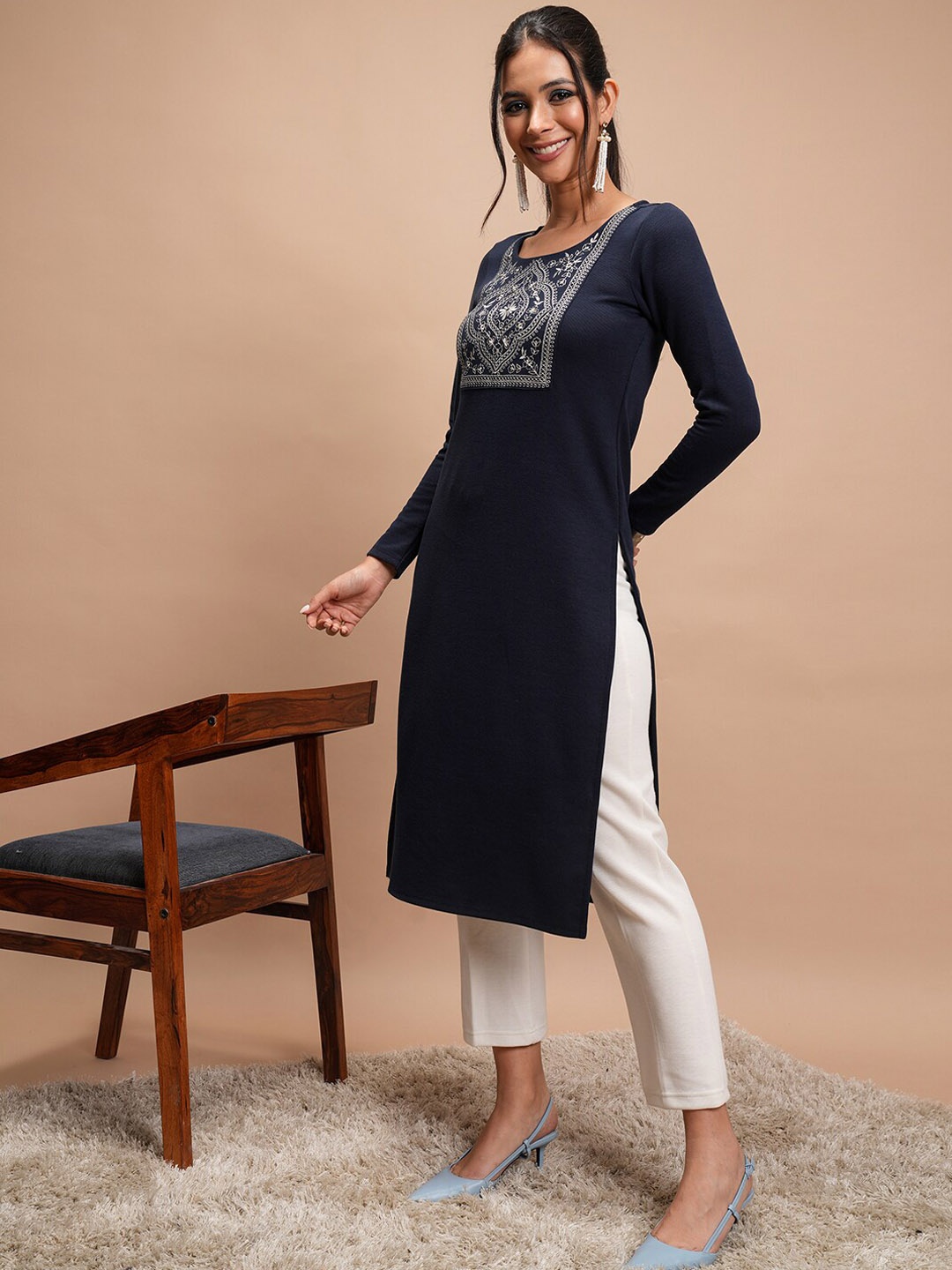 

Vishudh Ethnic Motifs Yoke Design Thread Work Winter Straight Kurta, Navy blue