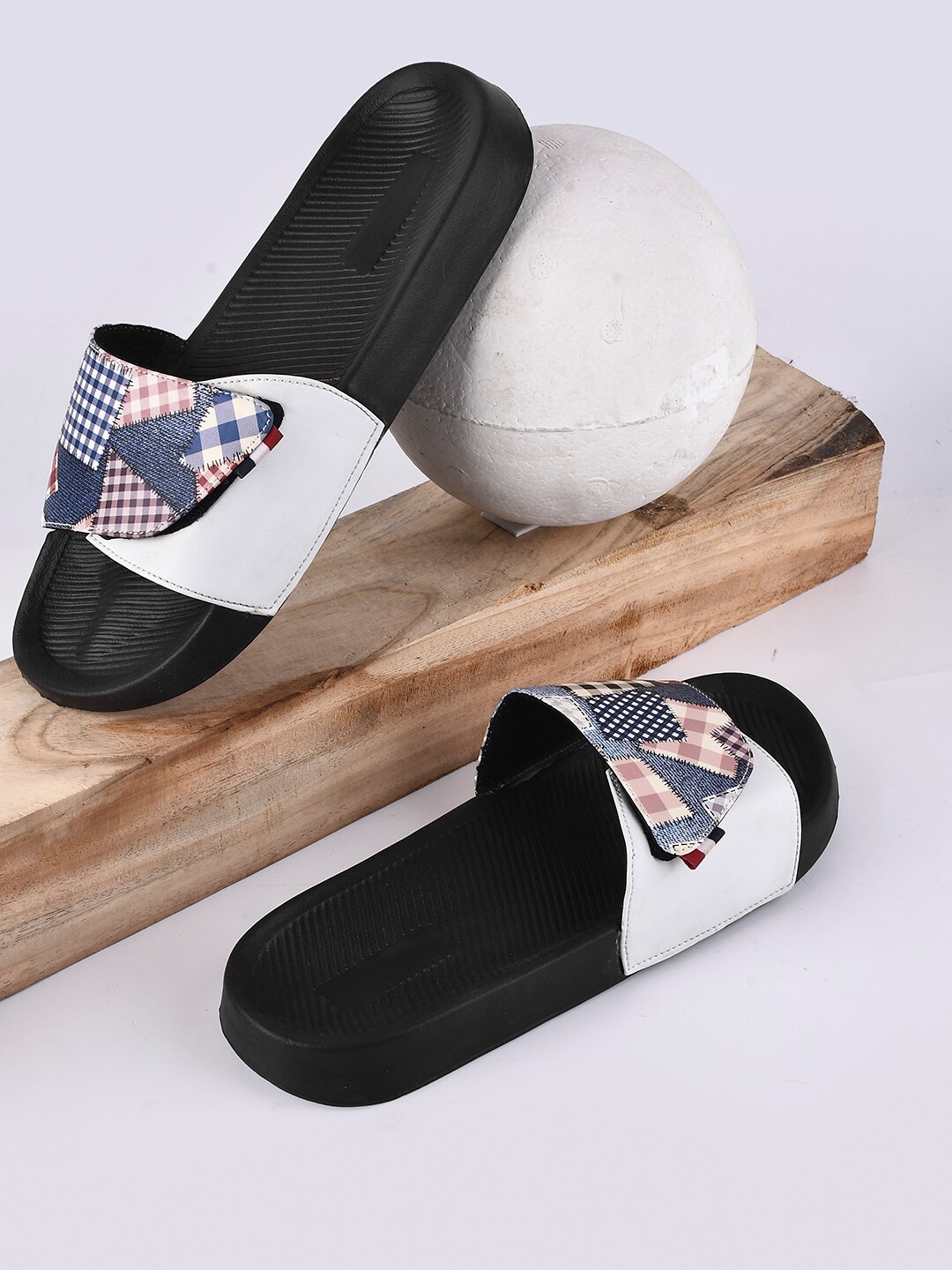 

PERY PAO Men Printed Sliders With Velcro Closure, Black