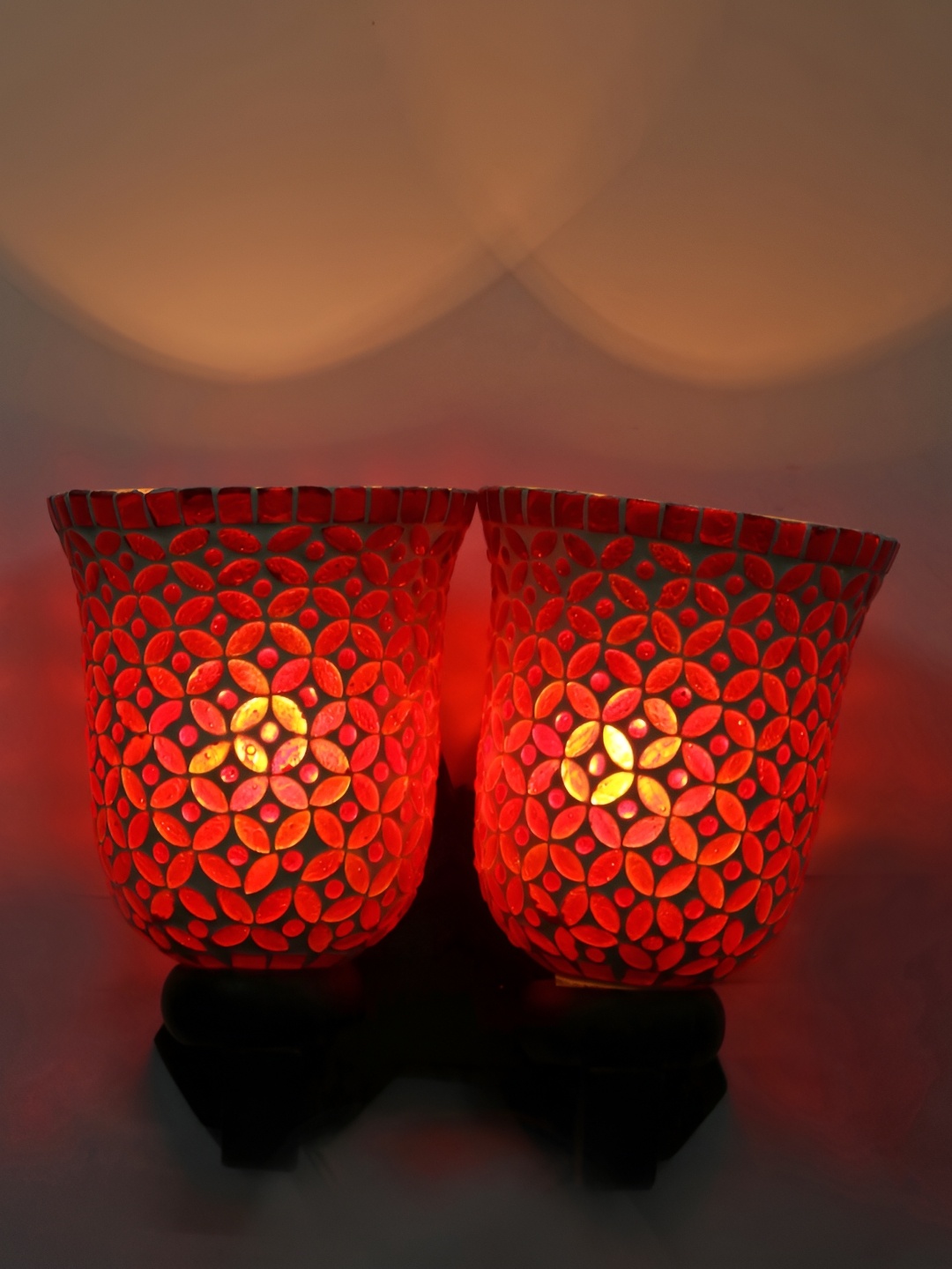 

Afast White & Maroon Printed Abstract Shaped Glass Wall Lamp