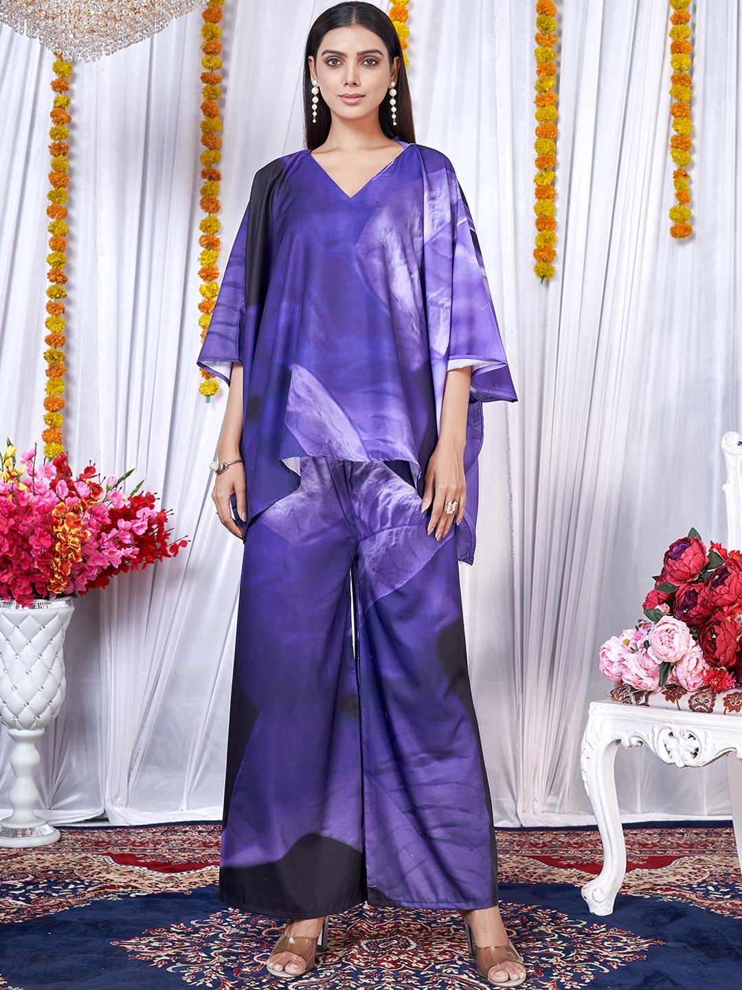 

Virah Fashion Abstract Printed Kaftan top & Palazzo, Blue