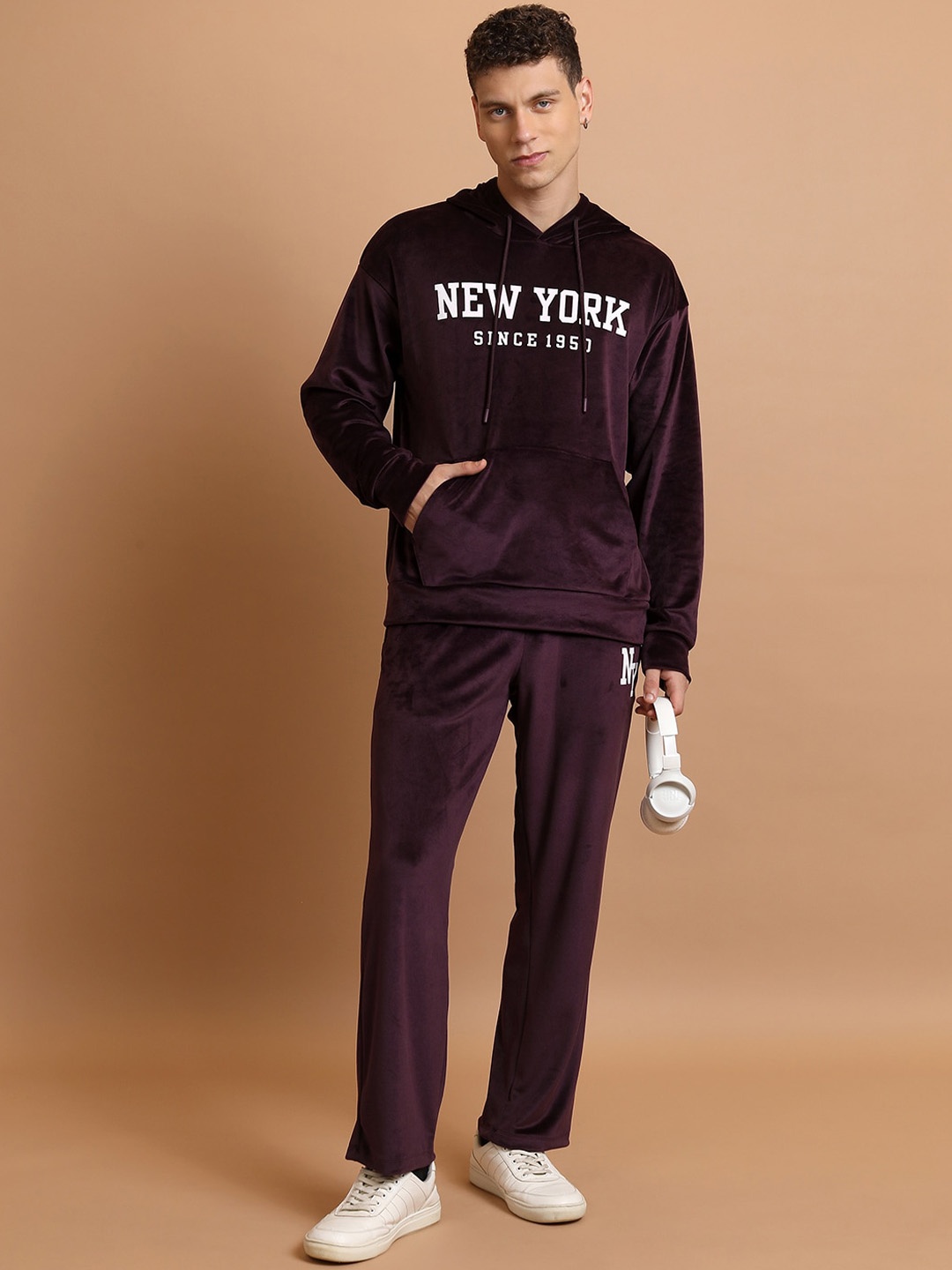 

HIGHLANDER Printed Hooded Drop Shoulder Oversized Sweatshirt With Trousers, Burgundy