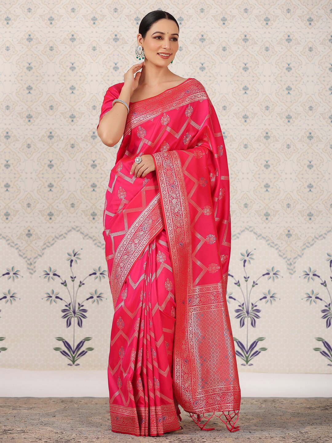 

Ode by House of Pataudi Ethnic Motifs Zari Pure Silk Banarasi Saree, Pink
