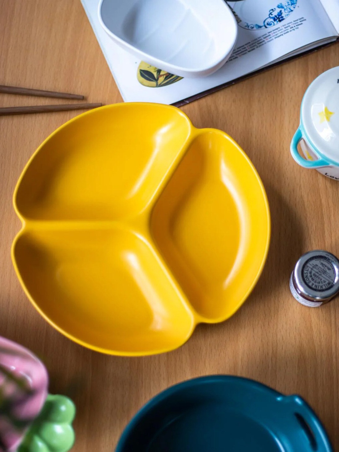 

THEDECORKART Yellow Ceramic Easy to Clean Food Platter