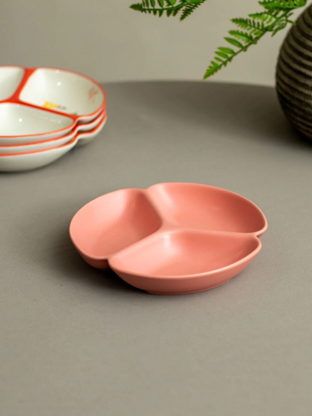 

THEDECORKART Pink Ceramic Easy to Clean Food Platter