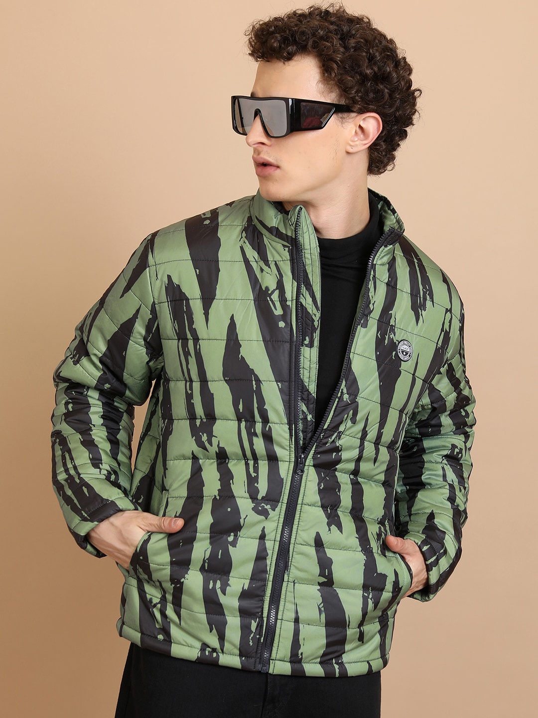 

HIGHLANDER Abstract Printed High Neck Regular Fit Padded Jacket, Green