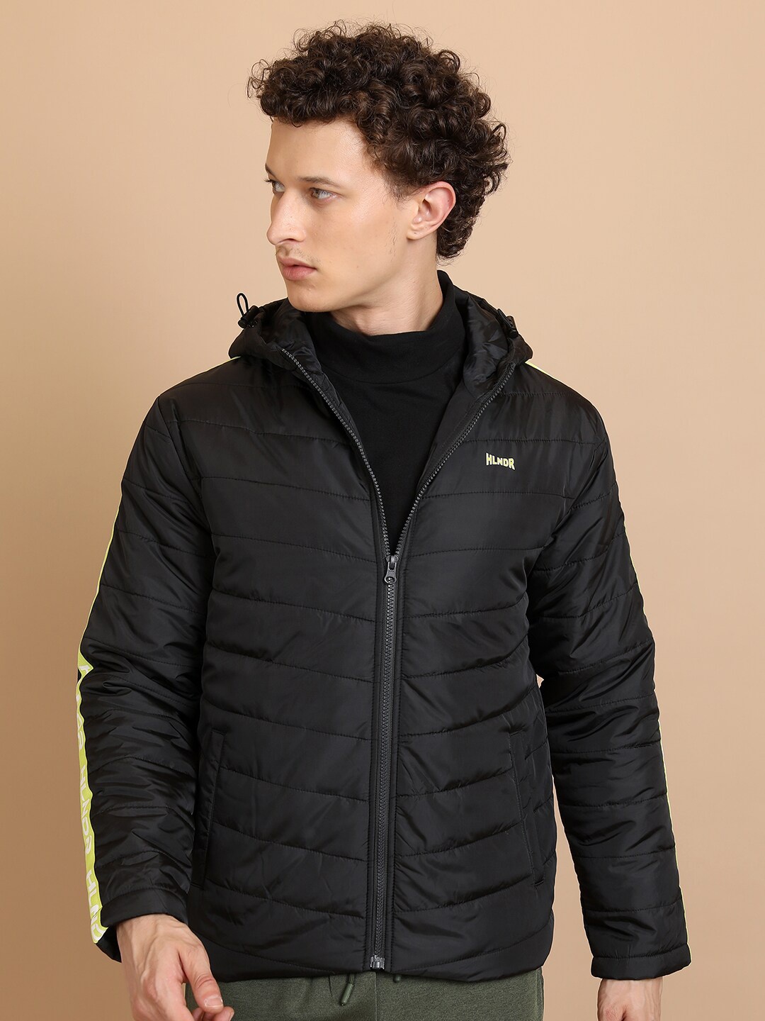 

HIGHLANDER High Neck Padded Jacket, Black