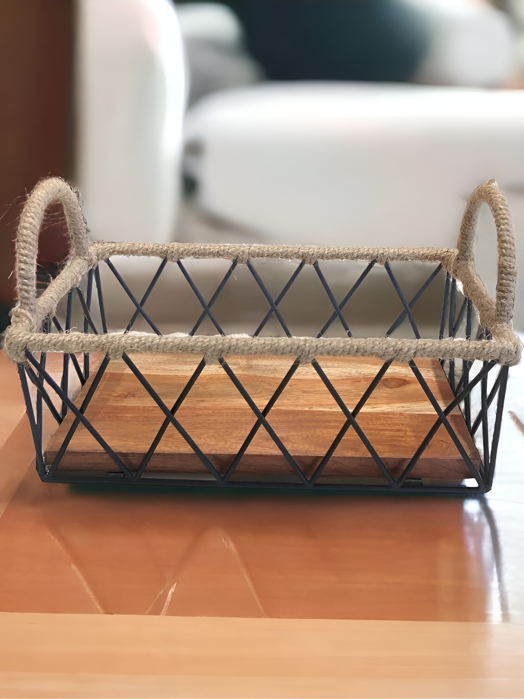 

The Artage Black Geometric Metal & Wooden Rope Tray