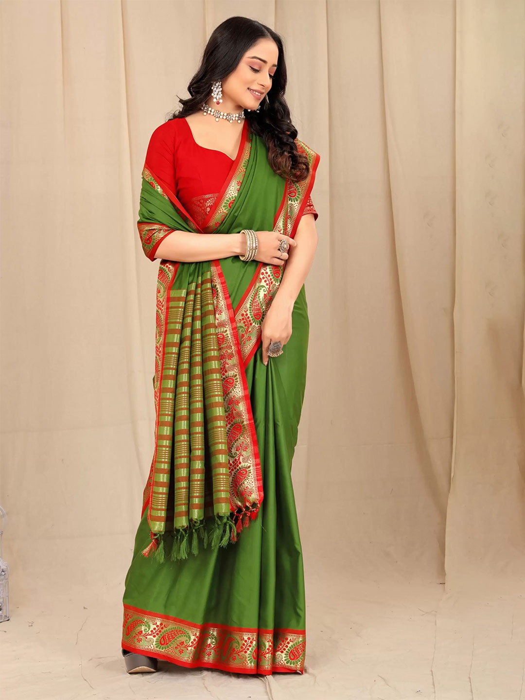 

ZIBLON Art Silk Kanjeevaram Saree, Green