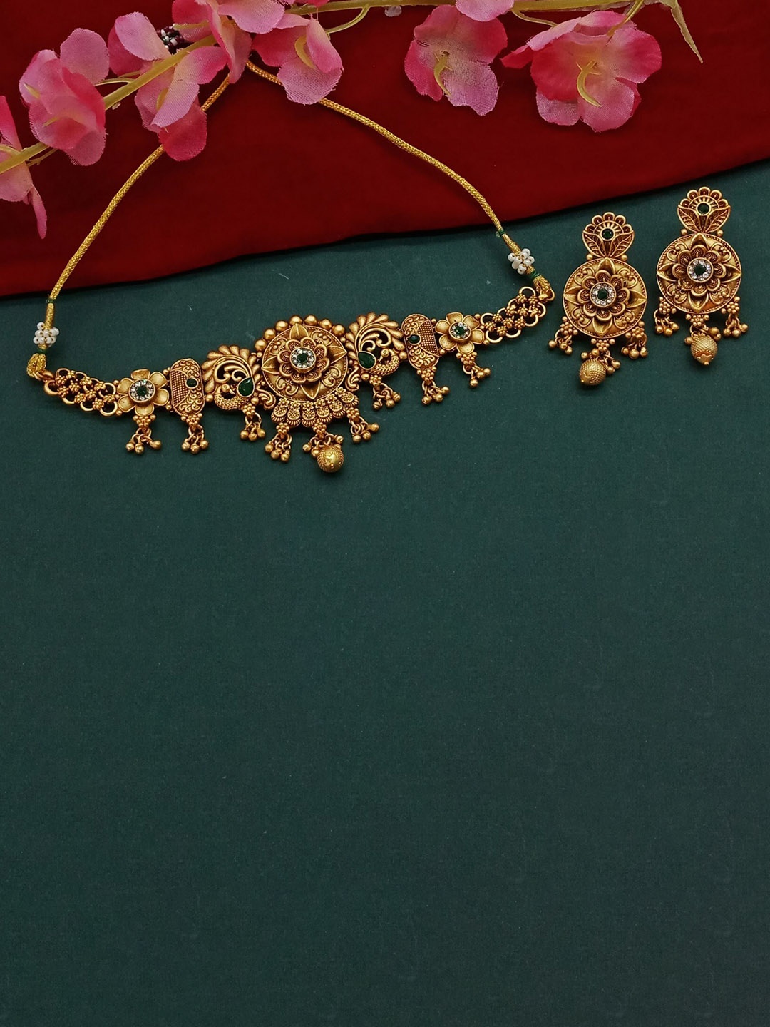 

AASHISH IMITATION Copper Plated Kundan Studded Jewellery Set