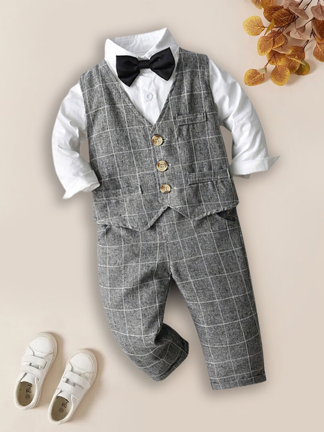 

INCLUD Boys Checked Regular Fit Single-Breasted 3 Piece Suit, Grey